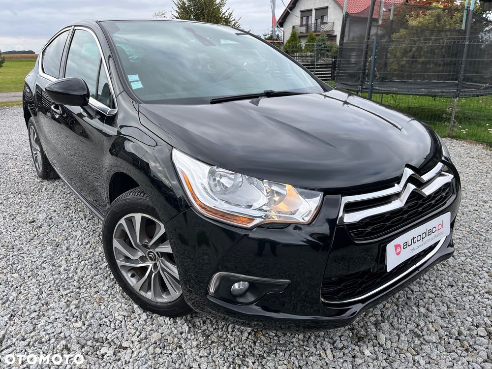 Citroën DS4 e-HDi 110 SoChic - 1