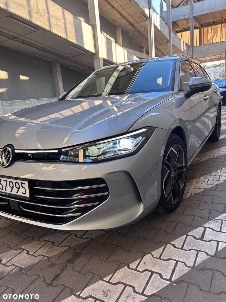 Volkswagen Passat - 2