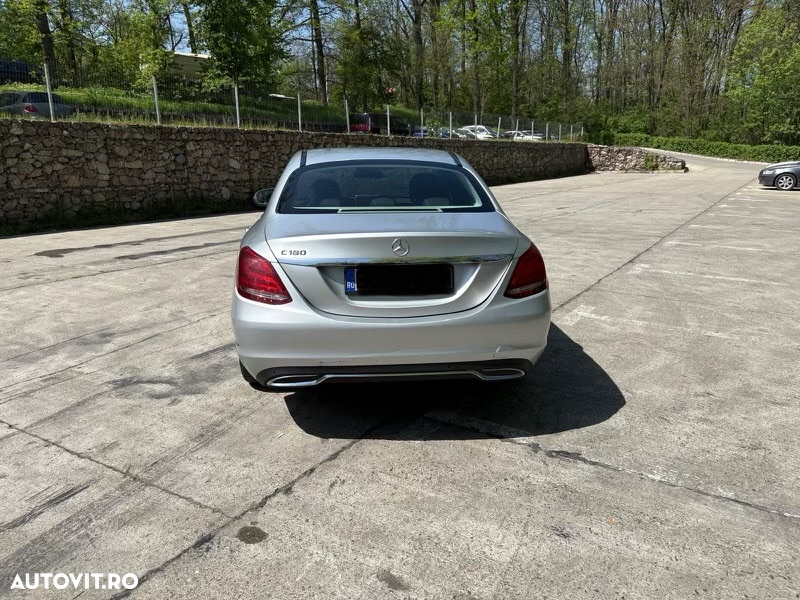 Mercedes-Benz C 180 - 5