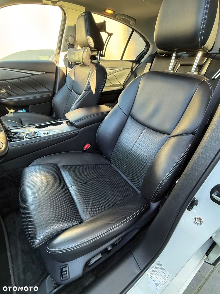 Infiniti Q50 - 6