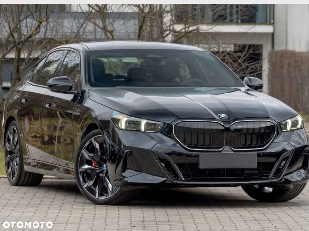 BMW Seria 5 540d xDrive mHEV M Sport - 6