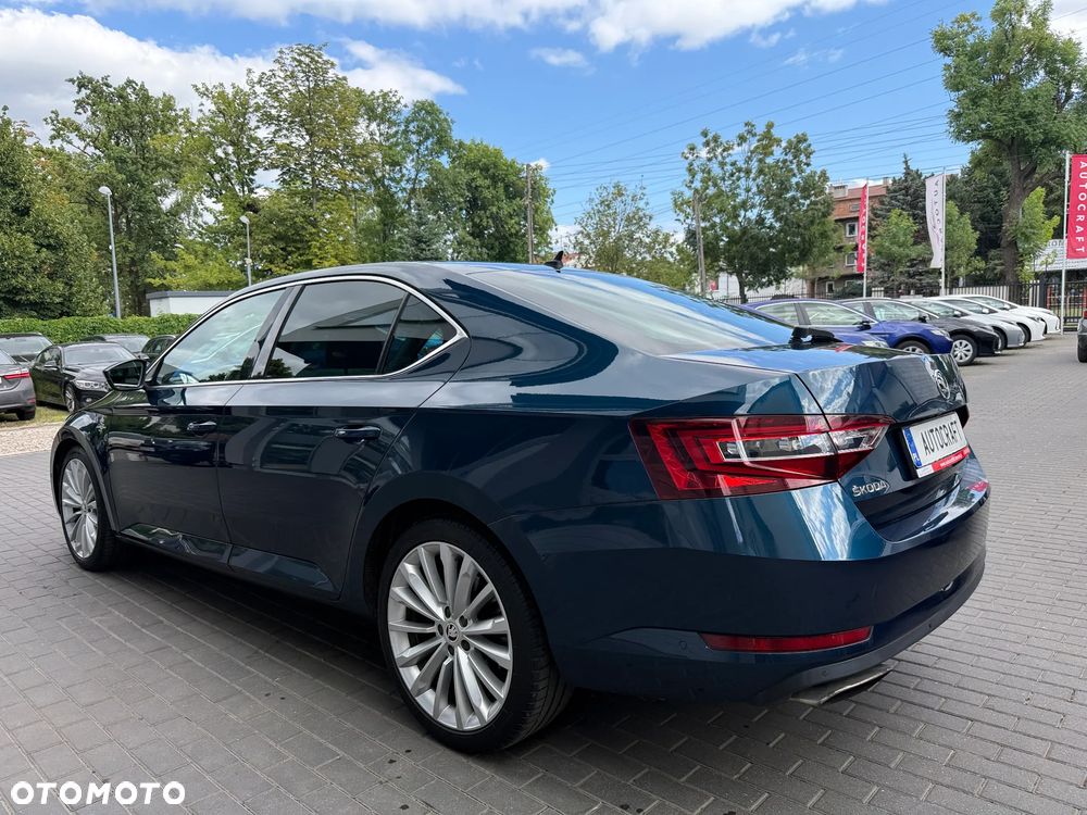 Skoda Superb 2.0 TSI 4x4 L&K DSG - 34