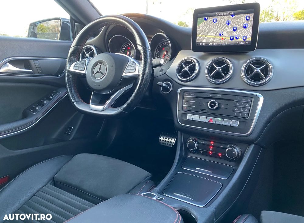 Mercedes-Benz CLA 180 7G-DCT AMG Line - 11