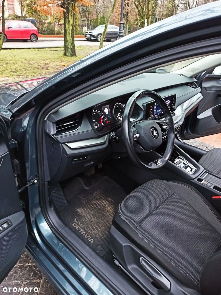 Skoda Octavia 2.0 TDI SCR Ambition DSG - 13