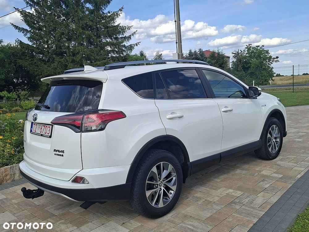 Toyota RAV4 - 9