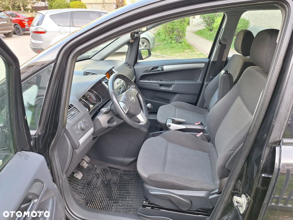 Opel Zafira 1.8 Family - 9