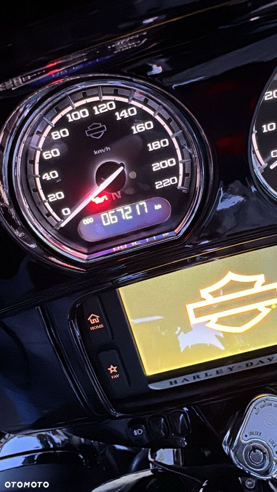 Harley-Davidson Touring Electra Glide - 21