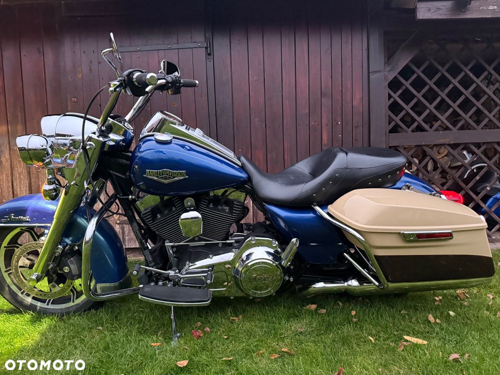 Harley-Davidson Touring Street Glide - 20