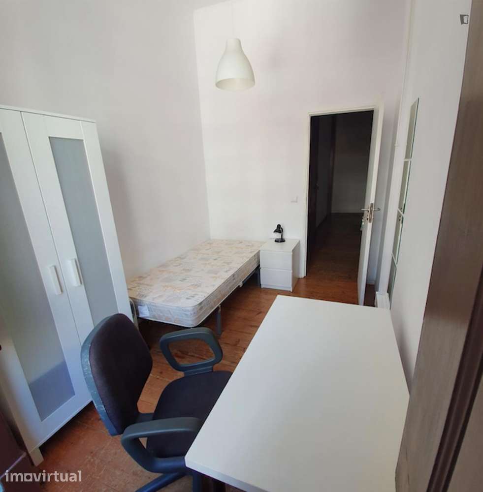 Quarto - localizado em Alcântara Lisbon - Grande imagem: 2/17
