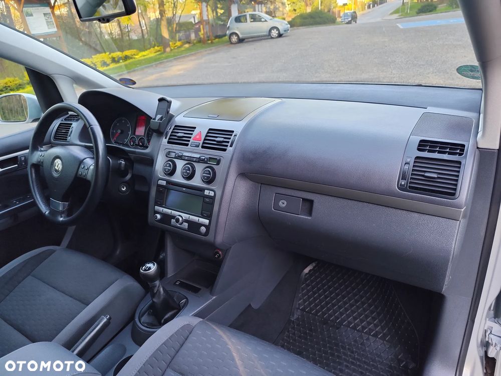 Volkswagen Touran 1.9 TDI DPF Trendline - 21