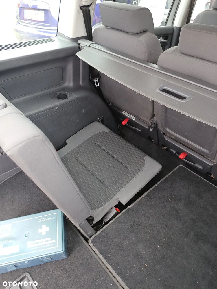 Volkswagen Touran 1.9 TDI Q-Line - 15