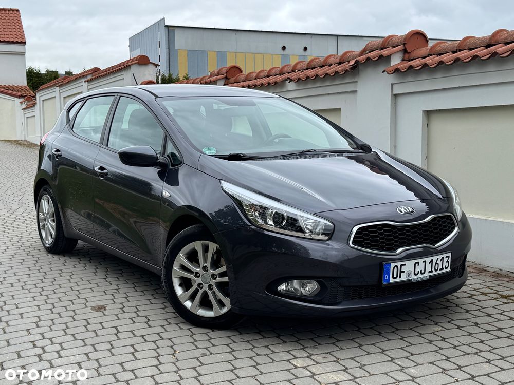 Kia Ceed - 5