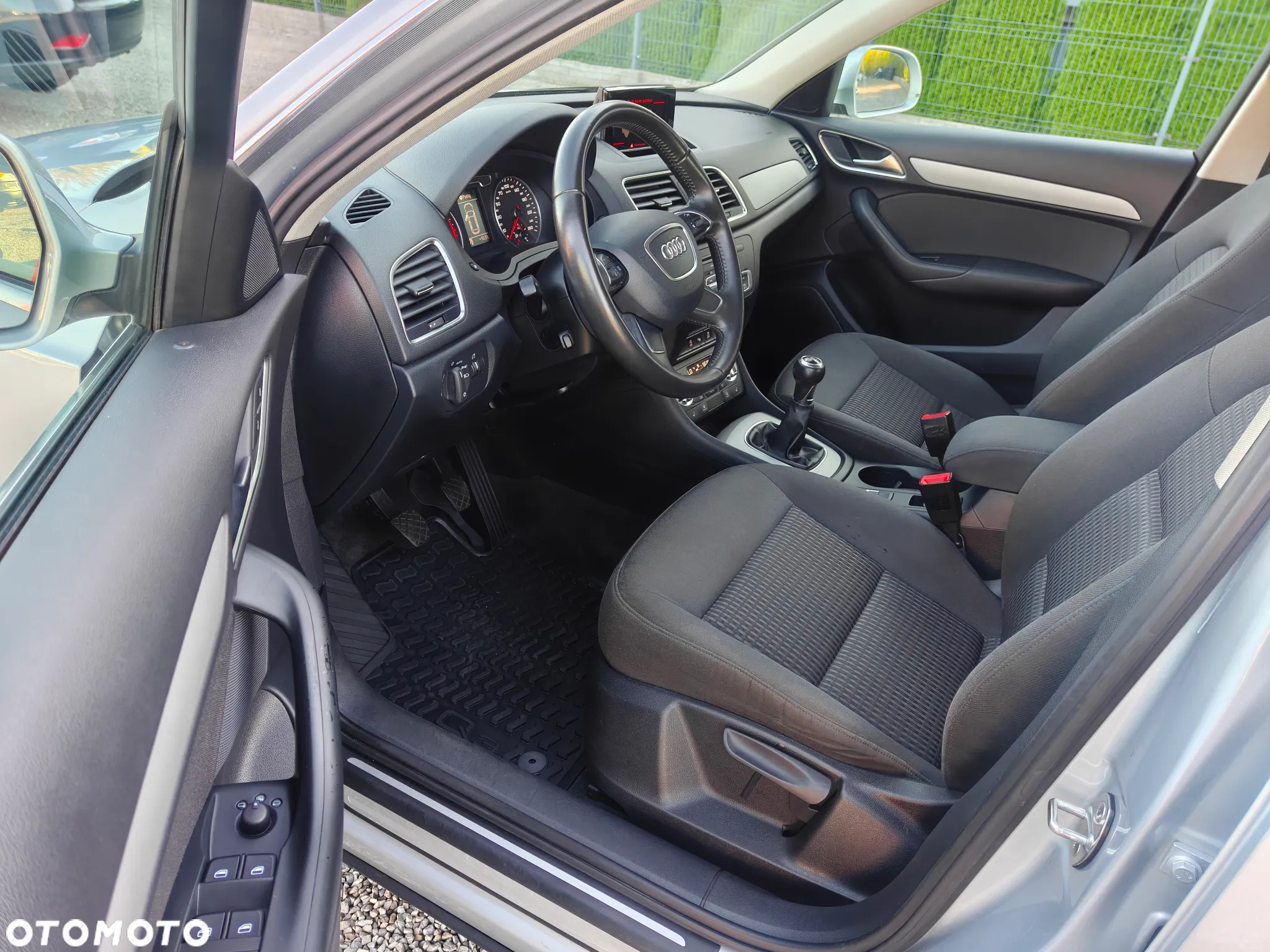Audi Q3 2.0 TDI Edycja Specjalna - 6