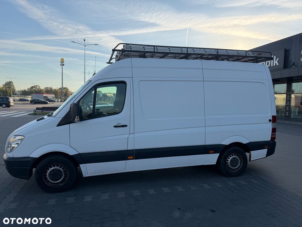 Mercedes-Benz Sprinter - 15