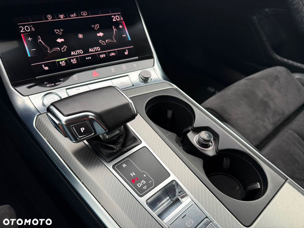 Audi A6 Avant 40 TDI quattro S tronic - 18