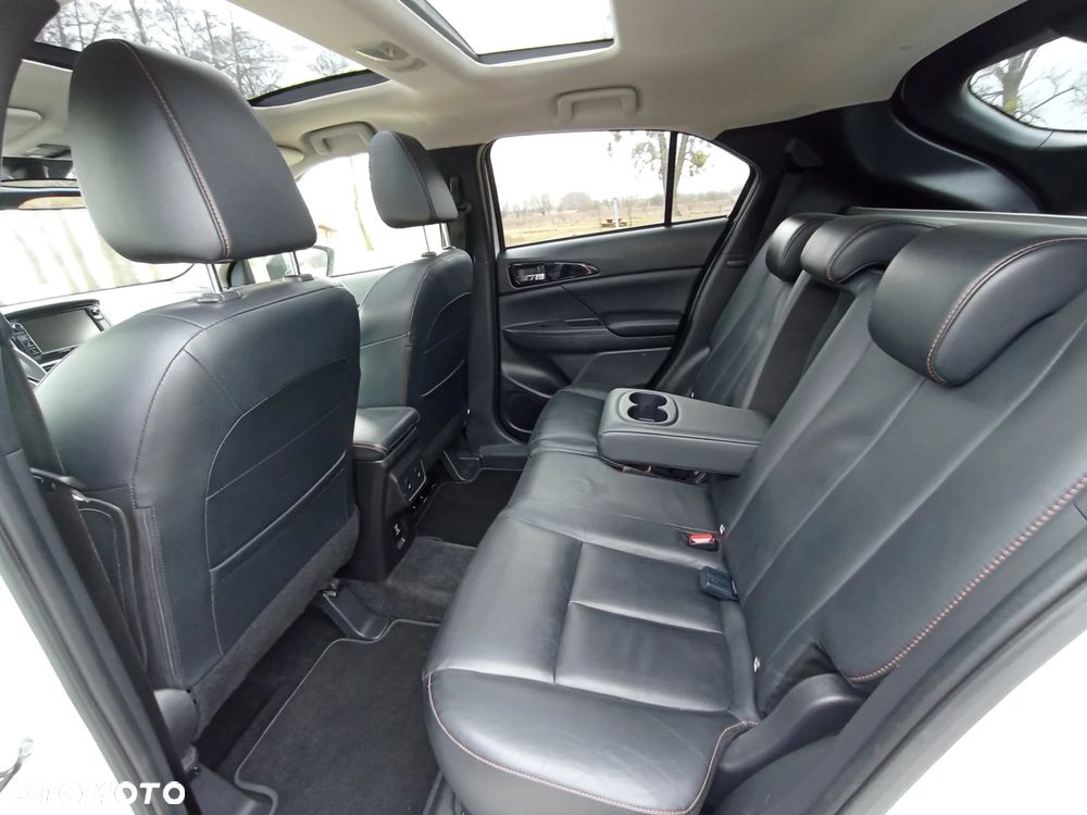 Mitsubishi Eclipse Cross - 22