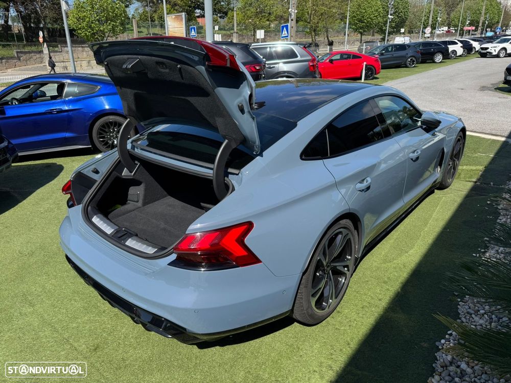 Audi e-tron GT quattro - 14