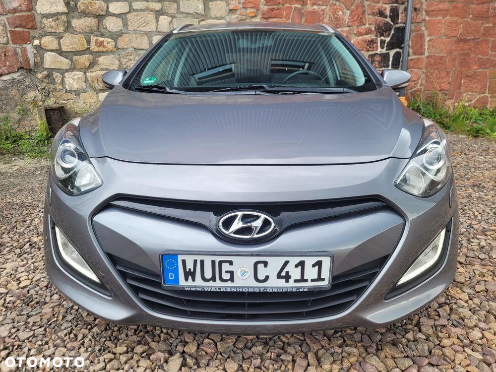 Hyundai i30 i30cw 1.6 Fifa World Cup Edition - 3