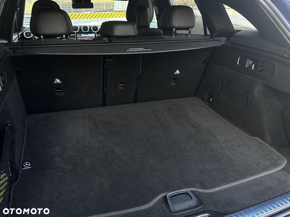 Mercedes-Benz GLC - 11