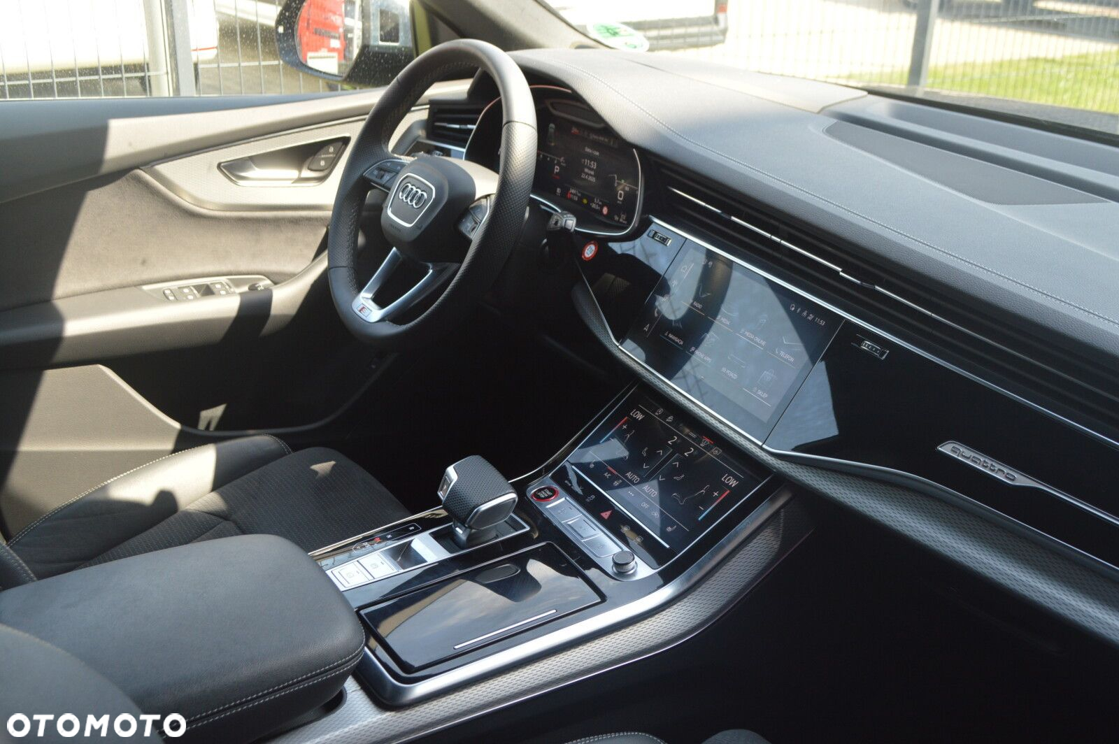 Audi SQ8 - 32