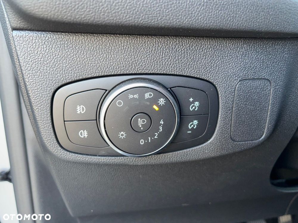 Ford Focus 1.0 EcoBoost ST-Line X - 22