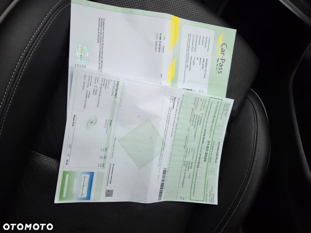 Opel Astra 1.4 Turbo 120 Jahre - 31