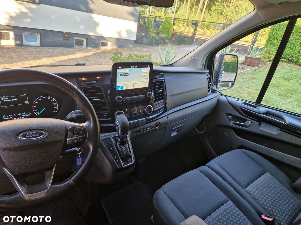 Ford Tourneo Custom - 16