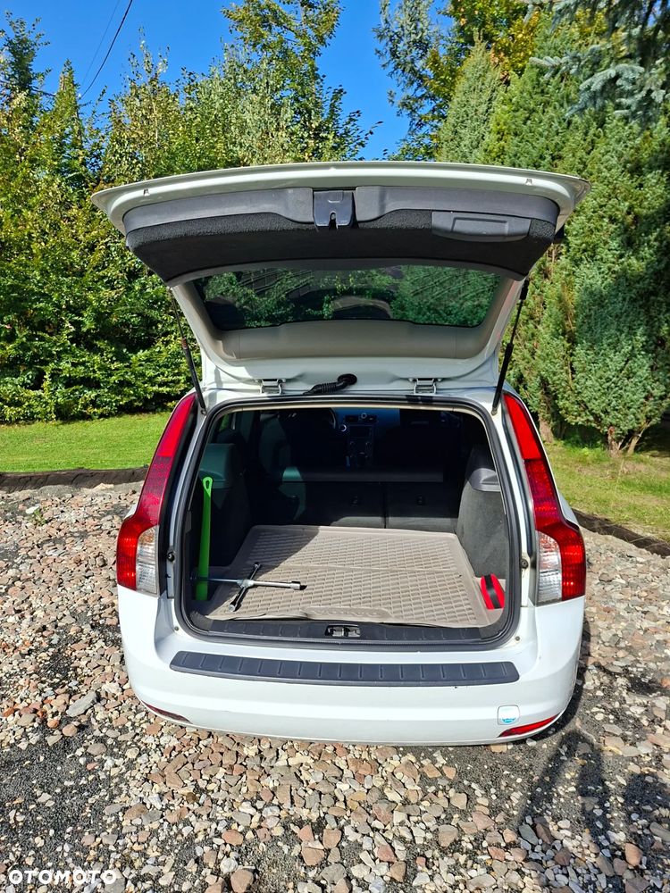 Volvo V50 - 11
