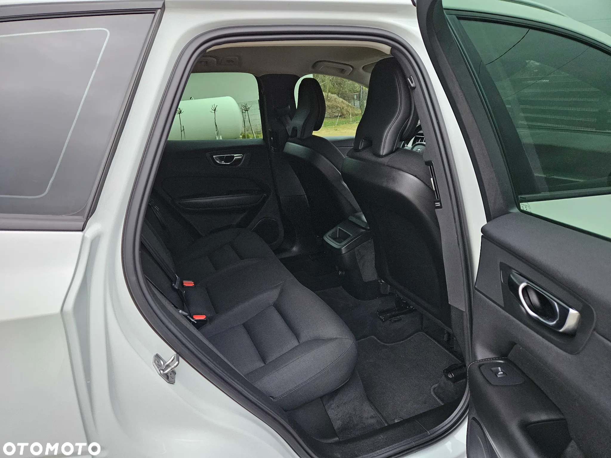 Volvo XC 60 T4 Momentum Pro - 16