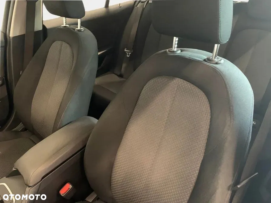 BMW Seria 1 118i Advantage - 7