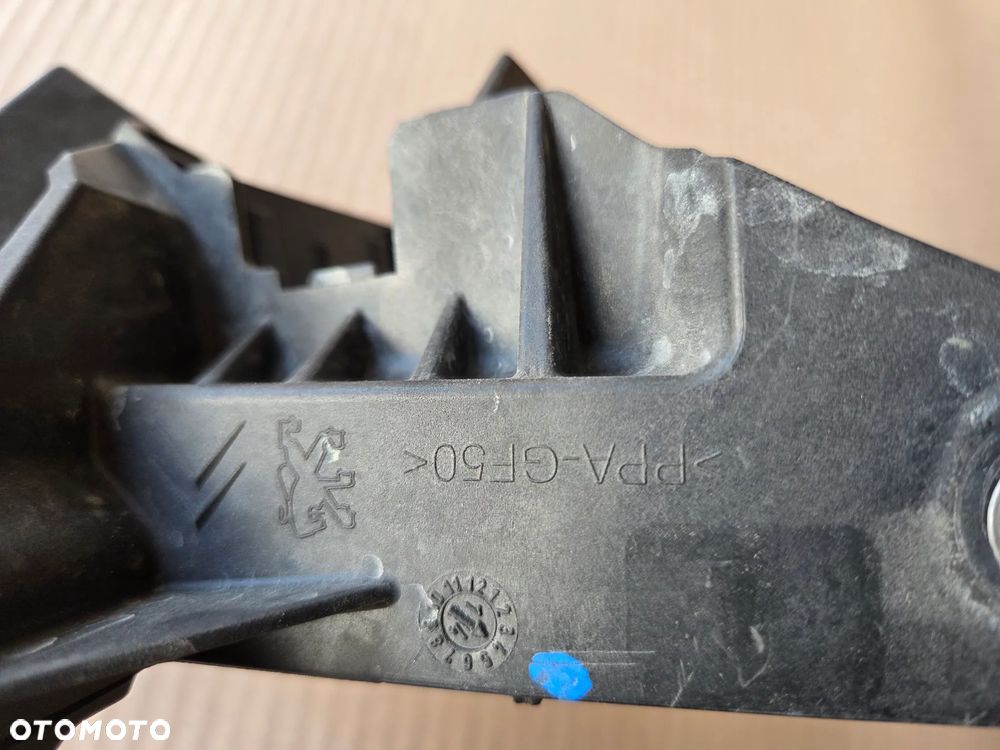 Mocowanie linek zmiany biegów Peugeot 208 1.2 B - 7