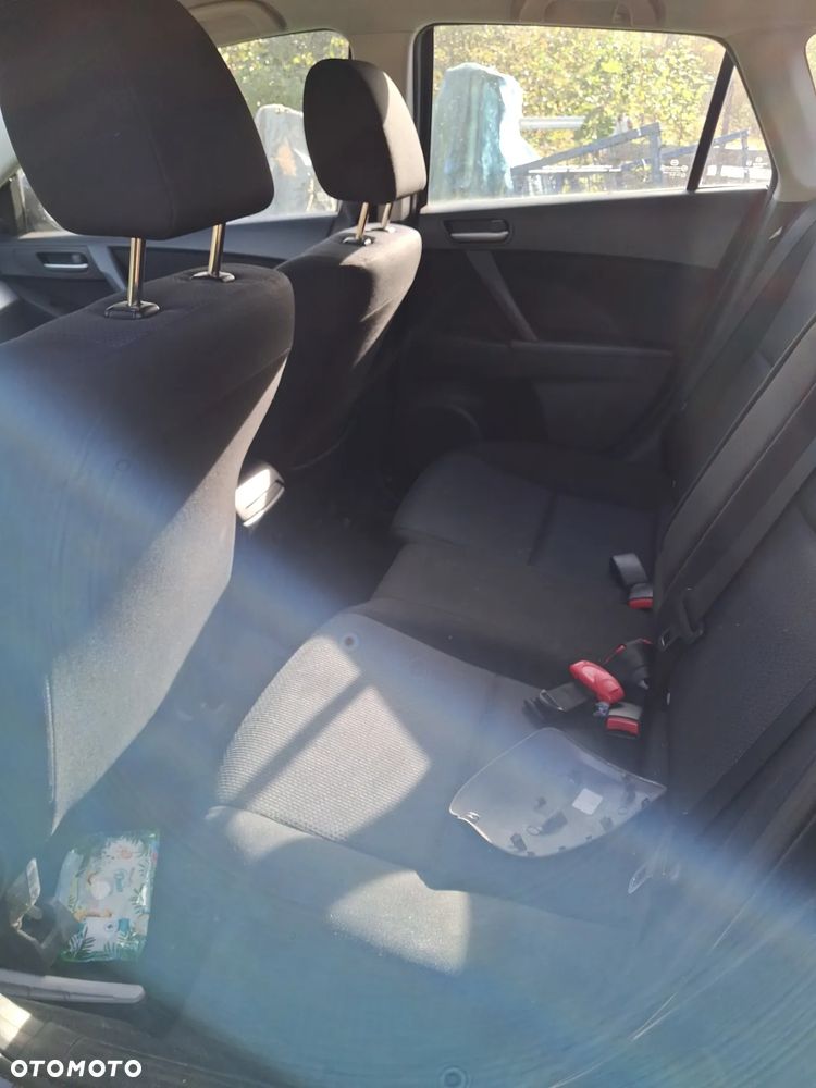 Mazda 3 1.6 CD Exclusive + - 12