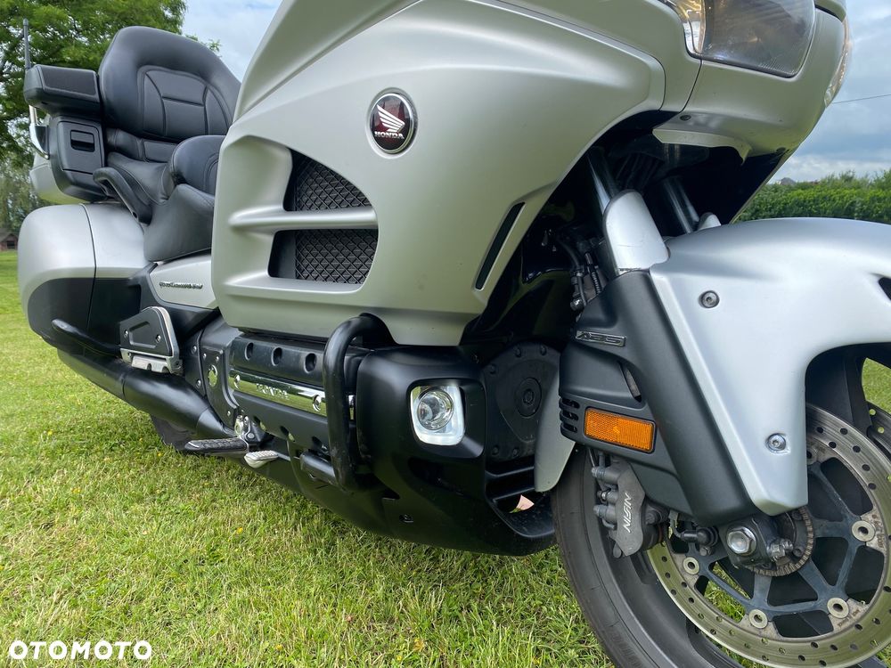 Honda GL - 9