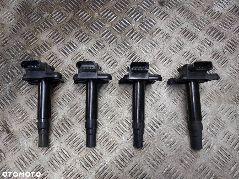 CEWKA ZAPŁONOWA KOMPLET AUDI A3 8L 1.8 T NGK U5022 - 1