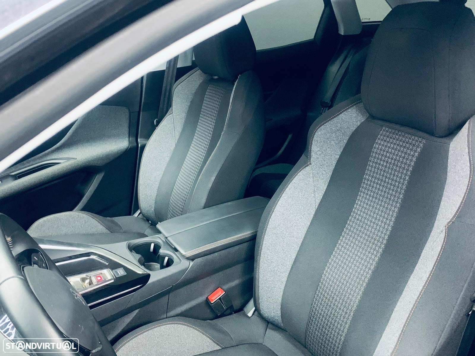 Peugeot 3008 1.5 BlueHDi Active Pack EAT8 - 7