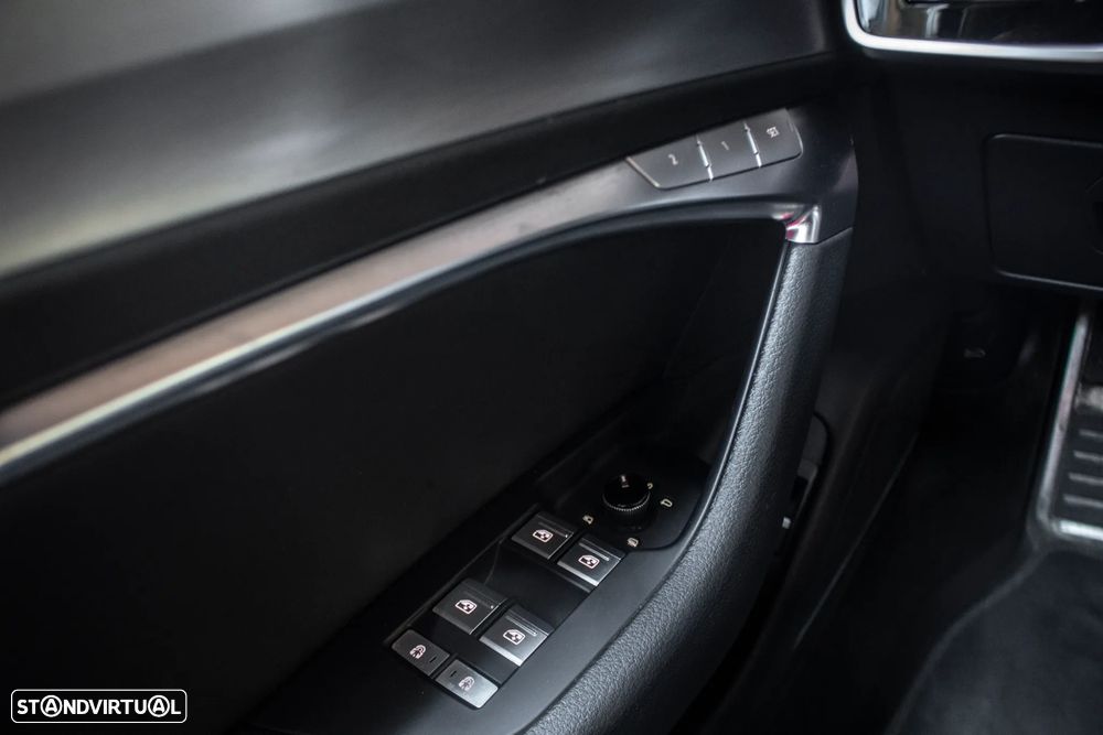 Audi A6 Avant 55 TFSI e quattro S tronic sport - 23