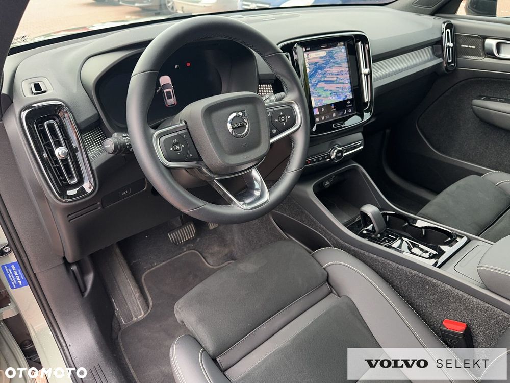 Volvo XC 40 B4 Ultra Dark - 10