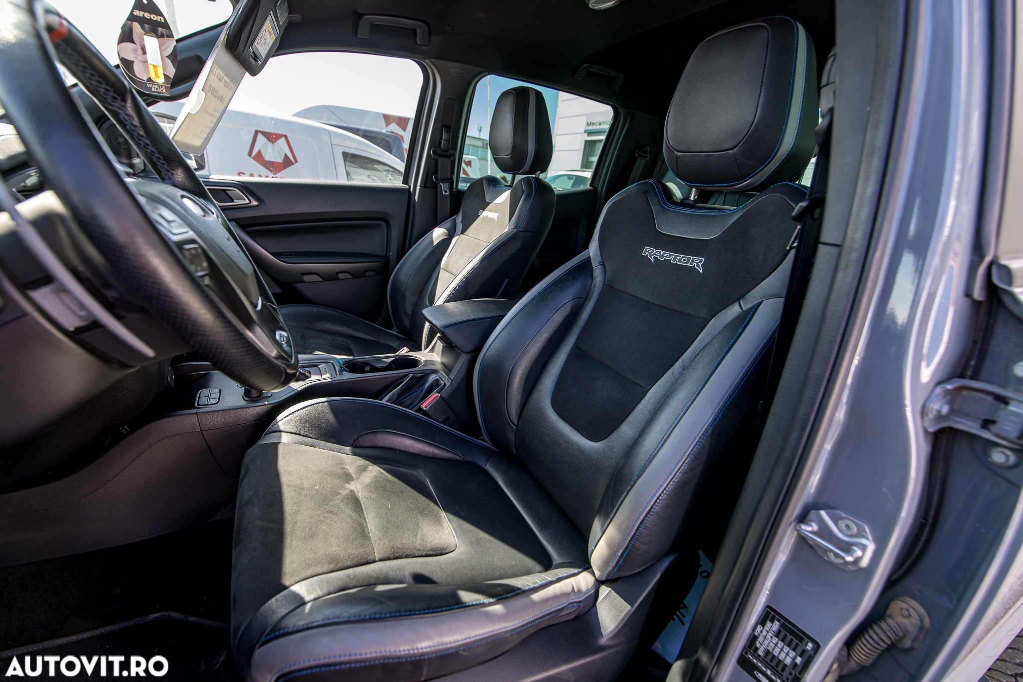 Ford Raptor - 17