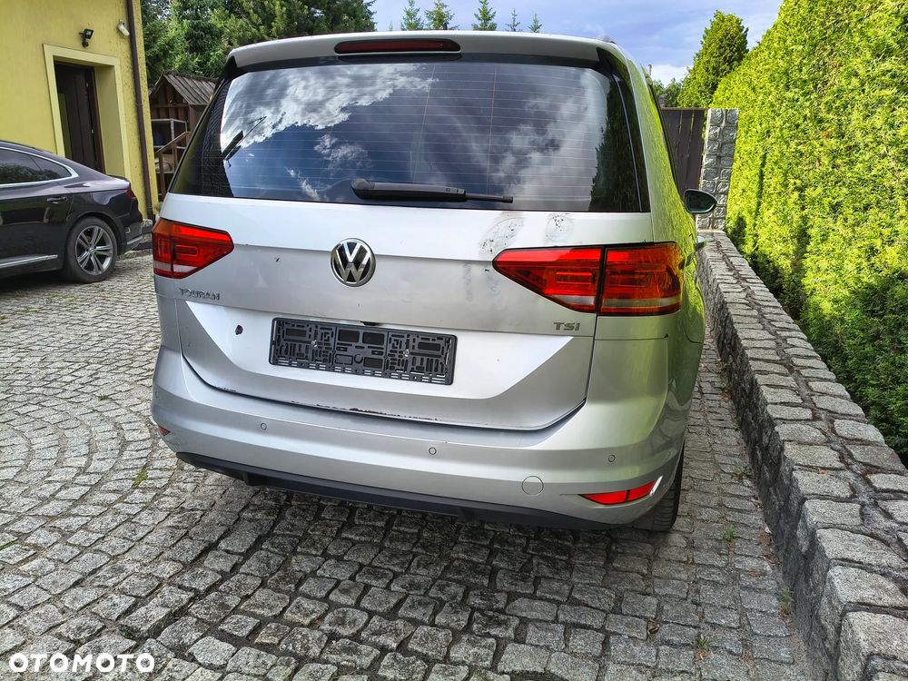Volkswagen Touran - 14