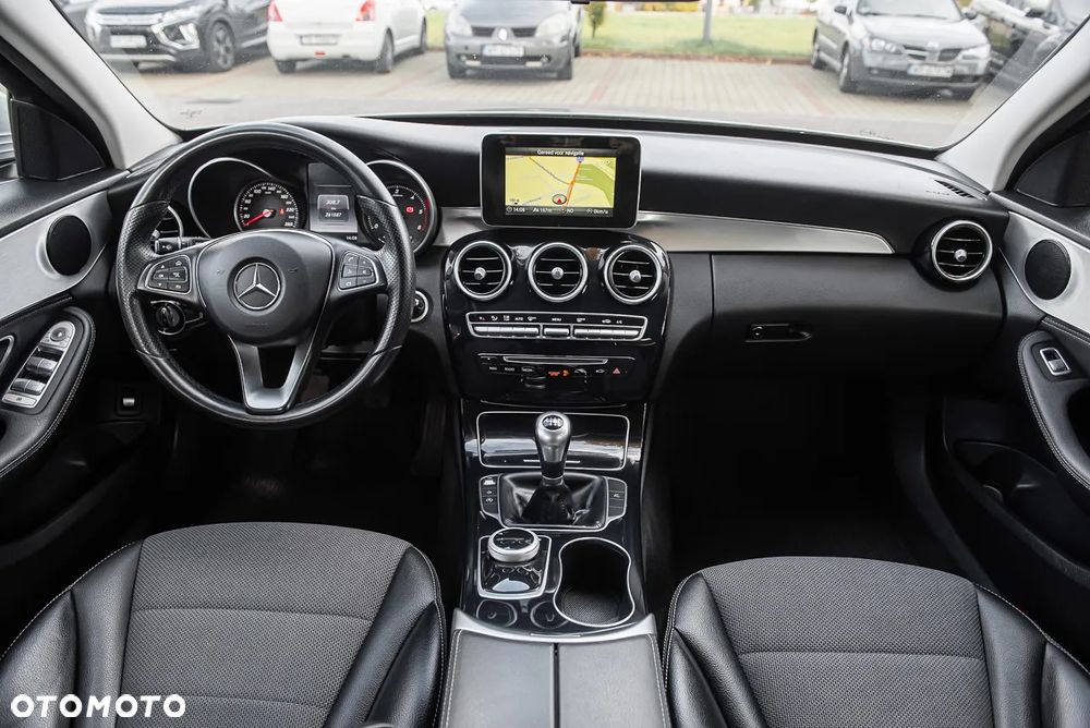 Mercedes-Benz Klasa C - 25