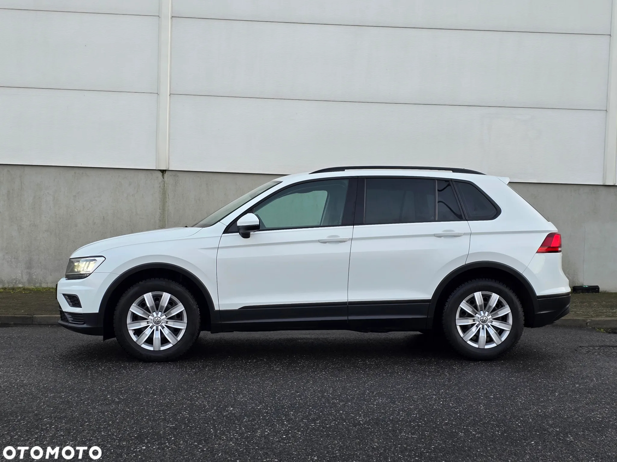Volkswagen Tiguan 2.0 TDI BMT SCR Comfortline - 3