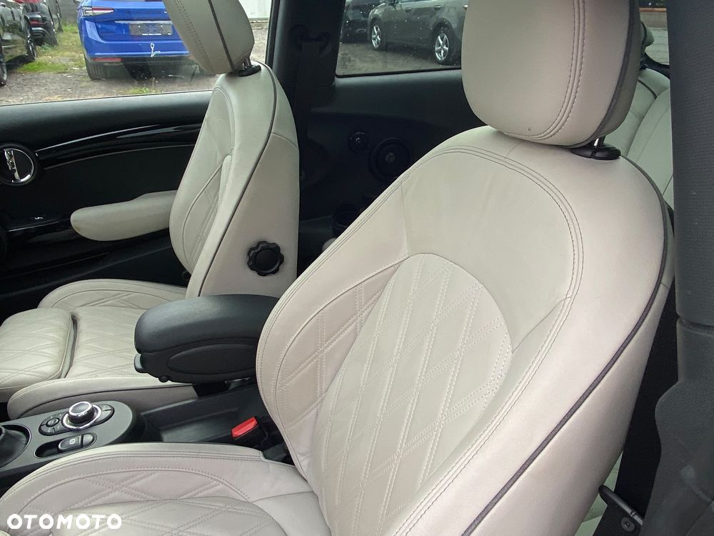 MINI Cooper SE Essential Trim - 20