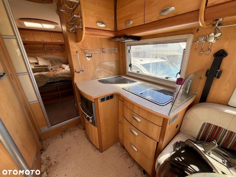 Mercedes-Benz Sprinter - 9