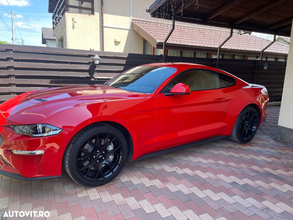 Ford Mustang 2.3 Eco Boost Aut. - 3