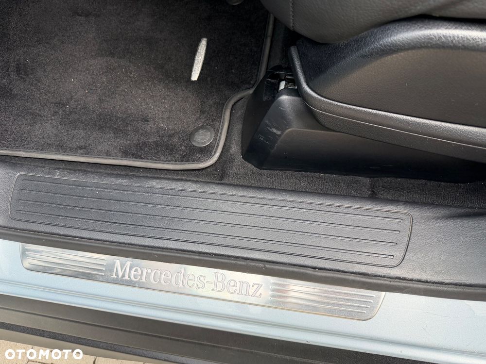 Mercedes-Benz GLE 350 d 4Matic 9G-TRONIC AMG Line - 36