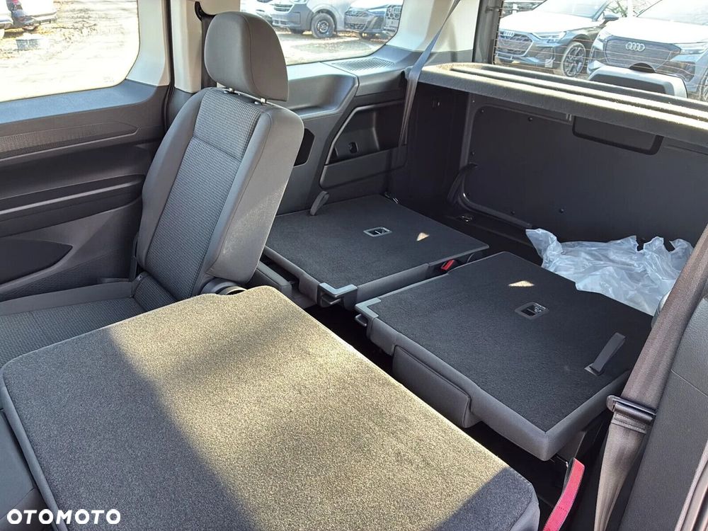 Volkswagen Caddy Maxi 2.0 TDI DSG - 19