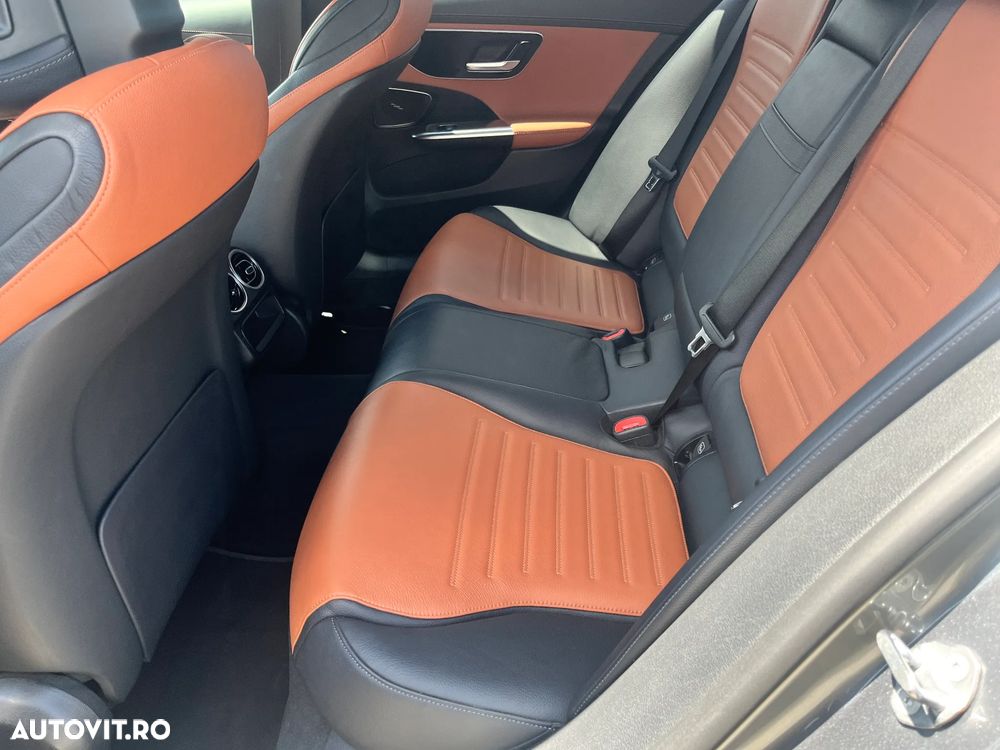 Mercedes-Benz C 300 e 4MATIC PHEV - 12