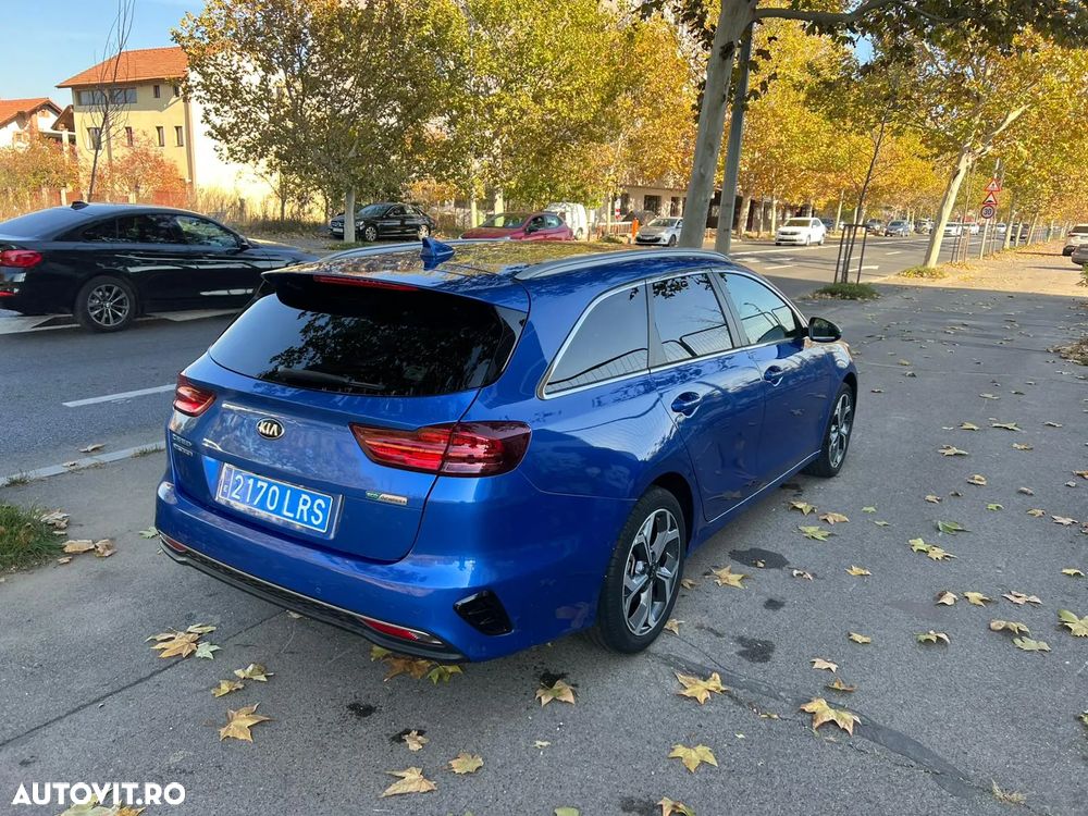Kia Ceed 1.6 CRDi Eco-Dynamics+ (48V Mild-Hybrid) DCT7 GT Line - 2