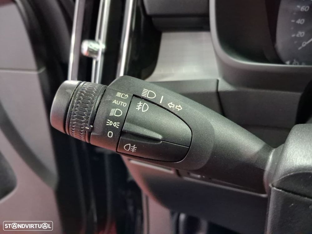 Volvo XC 40 - 18