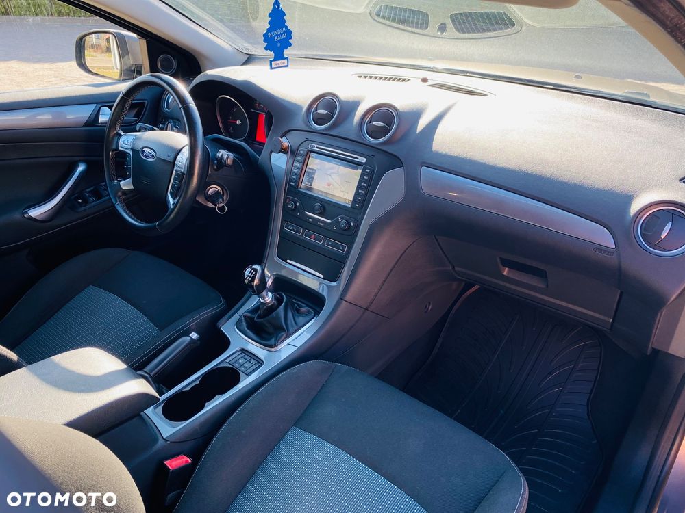 Ford Mondeo 2.0 TDCi Titanium - 33